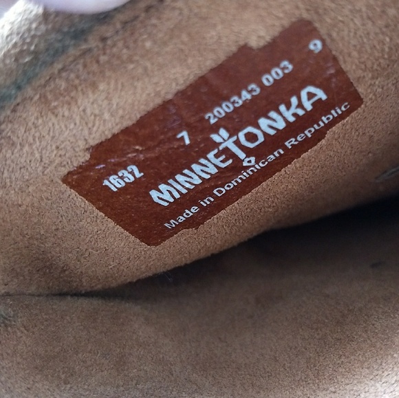 Minnetonka Suede 3 layer fringe boots boho - Picture 5 of 8